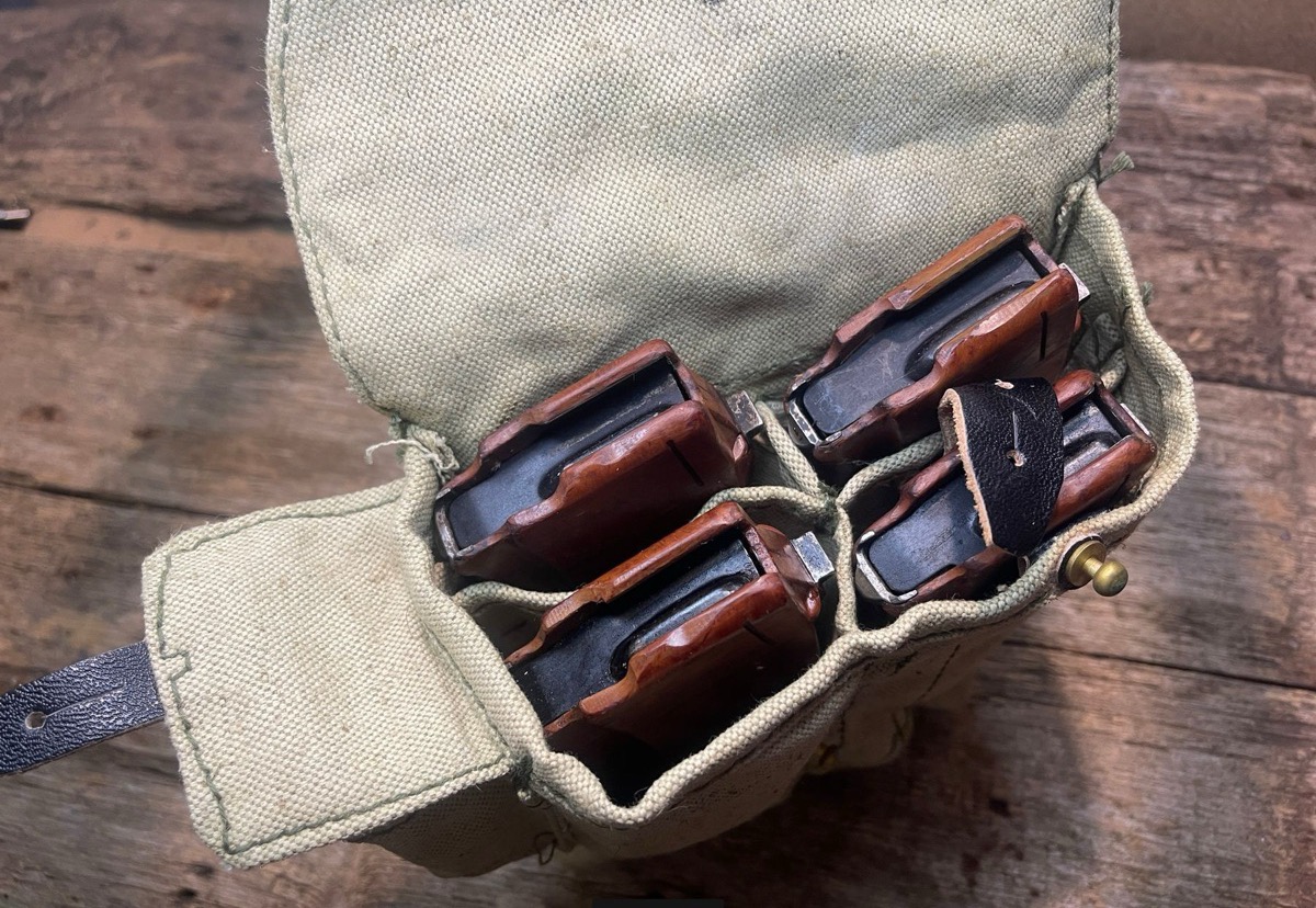 Підсумок штатний на 4 магазини АК-74, брезентовий підсумок СРСР