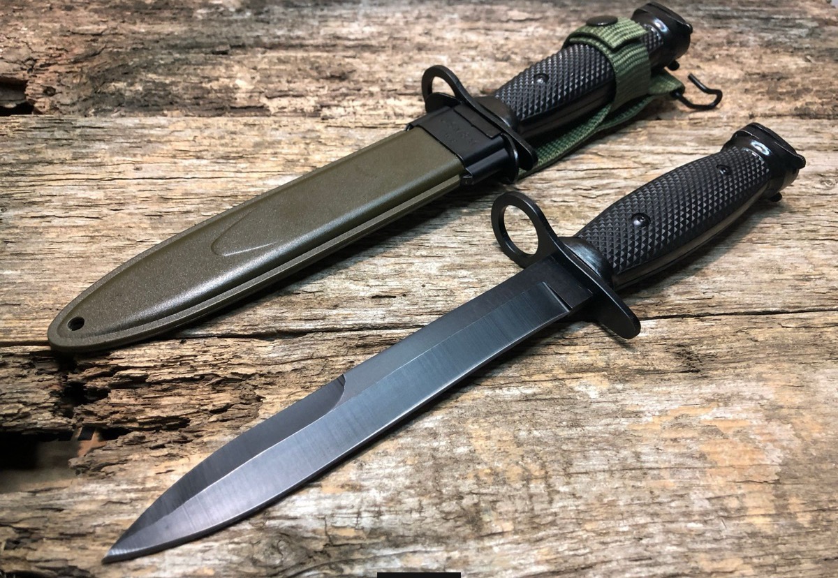 Штик ніж M7 до гвинтівки M16