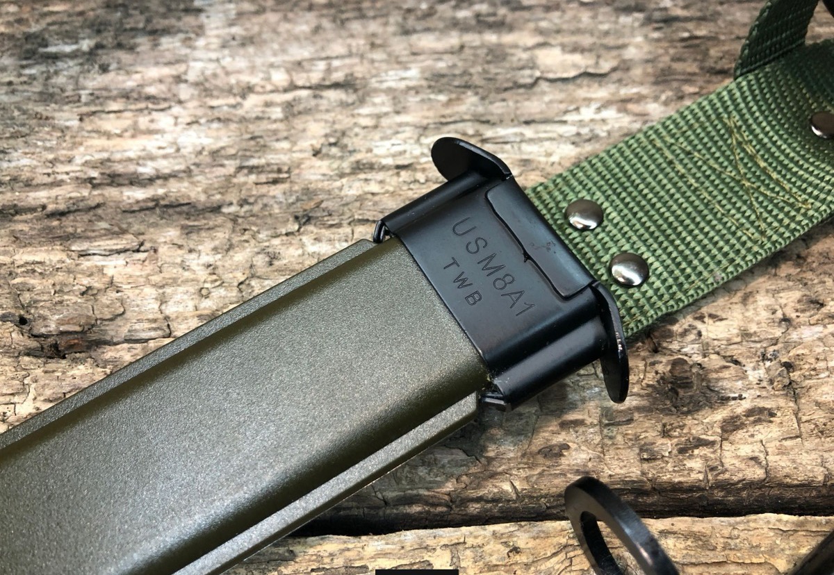 Штик ніж M7 до гвинтівки M16